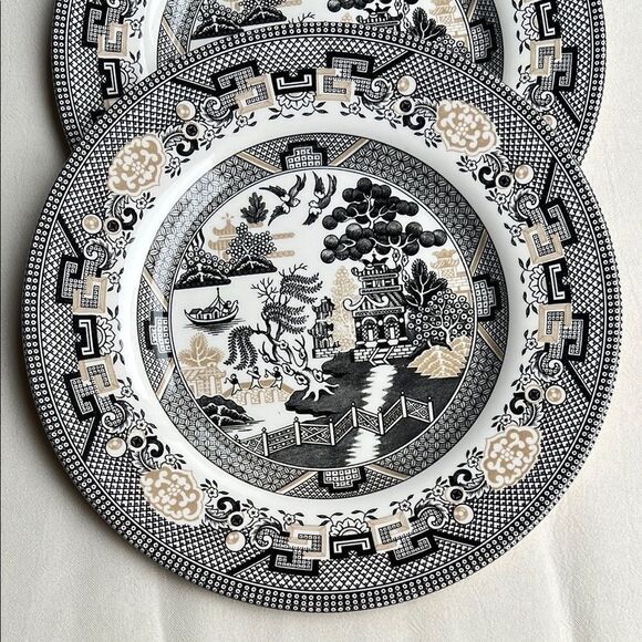Royal Stafford Willow salad plates set of 2 - Picture 2 of 7